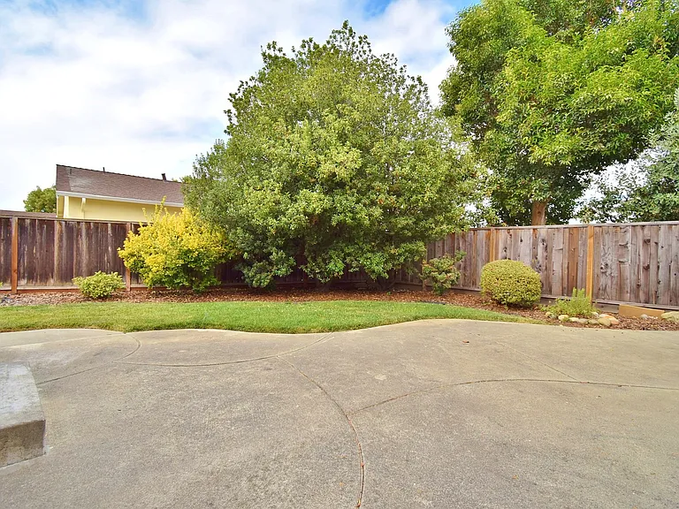 35263 Gawain Ct — Photo 14