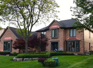 1751 Edinborough Dr, Rochester Hills, MI 48306