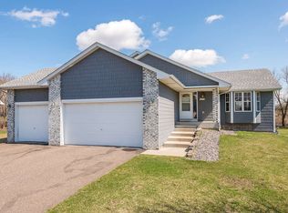 6472 Beckman Ave, Inver Grove Heights, MN 55077