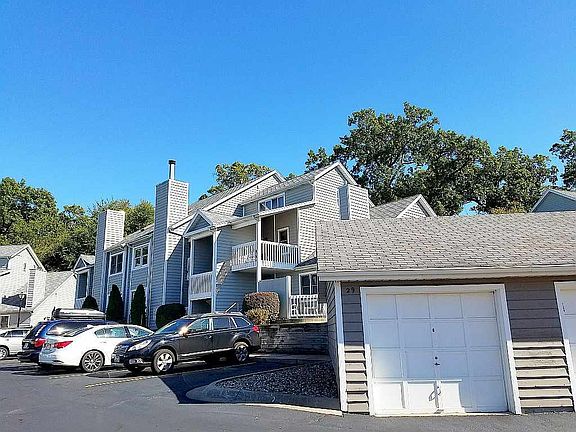 5th image of 1516 N Oak Hill Dr Unit L-7