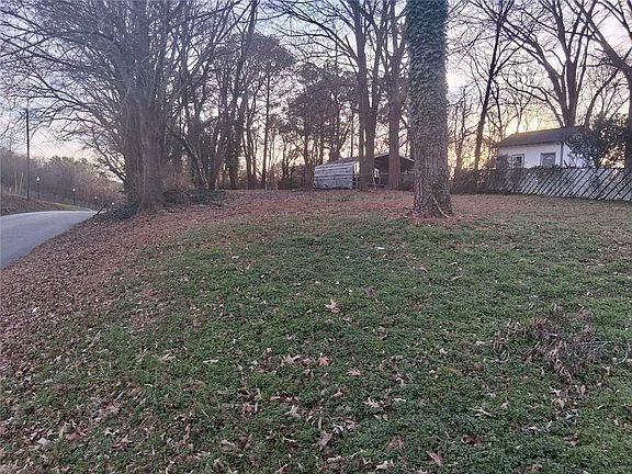 4th image of 1173 Key Rd SE