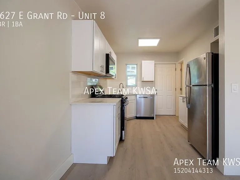 2627 E Grant Rd #8 — Photo 3