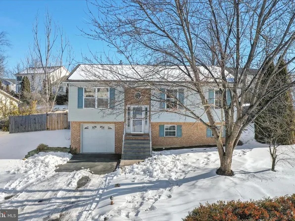 137 Woodrow Rd, Winchester, VA 22602