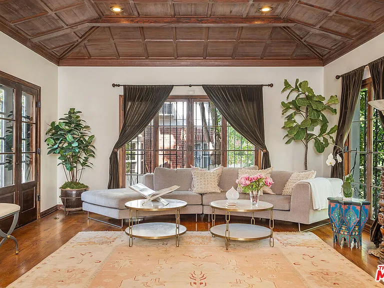 4734 Los Feliz Blvd — Photo 8