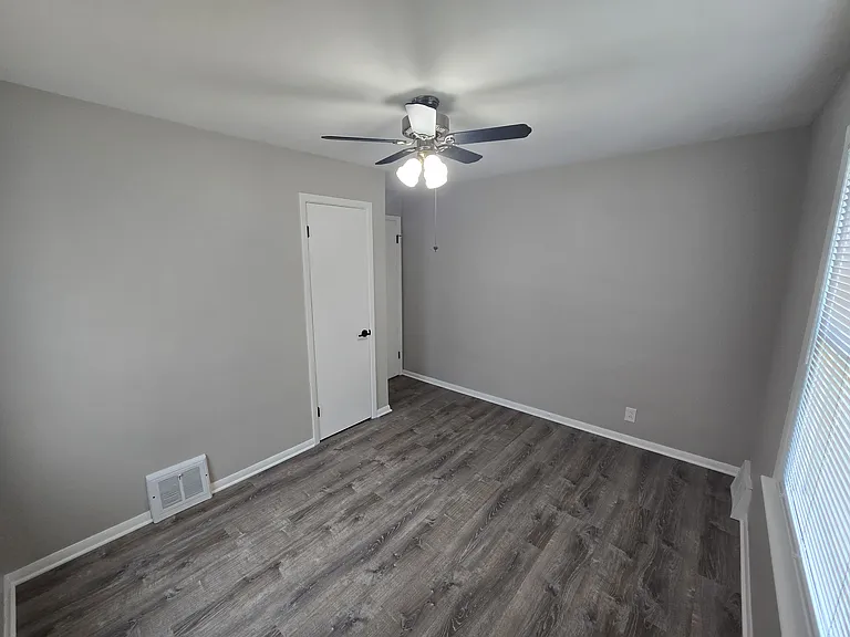 12328 Park Knoll Dr — Photo 8
