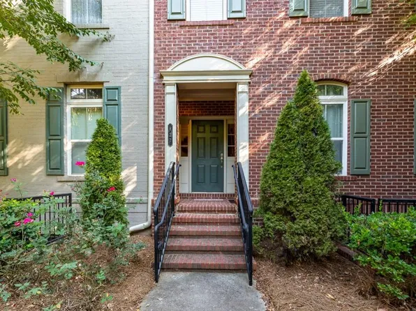 827 Perennial Dr #88, Sandy Springs, GA 30328