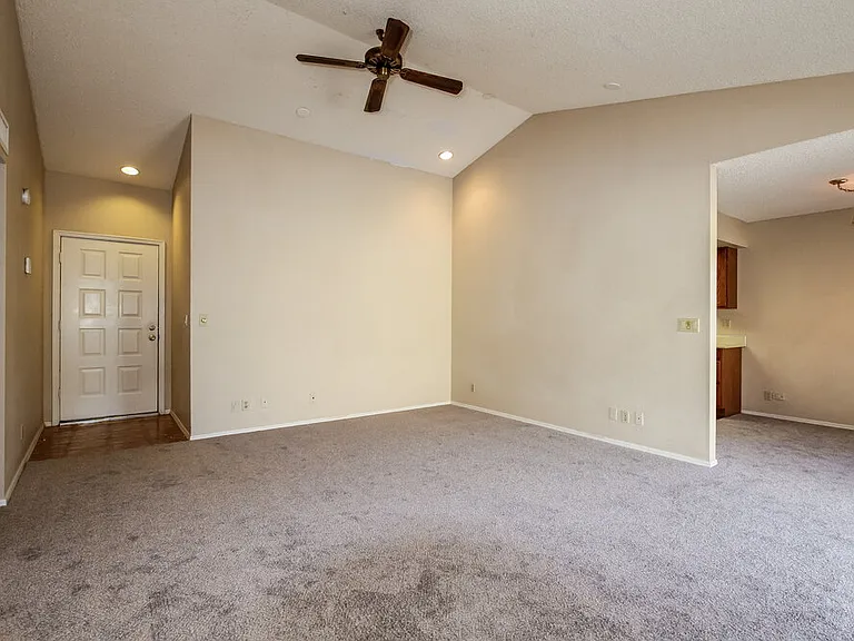8602 W Ruth Ave — Photo 3