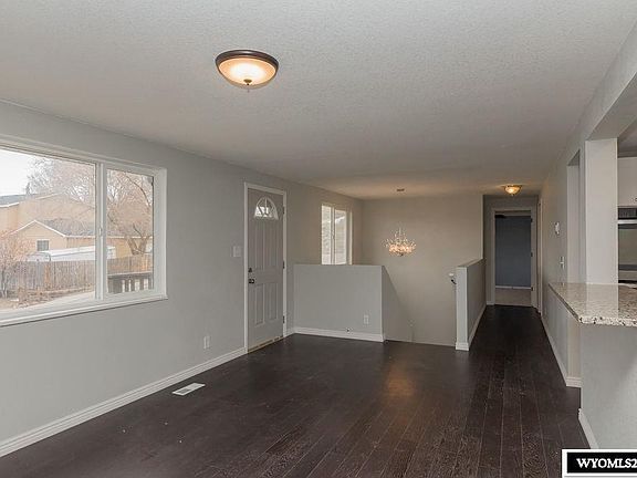 5th image of 2635 Wisconsin Ct