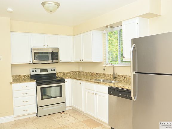 5th image of 436 N Star Crest Dr