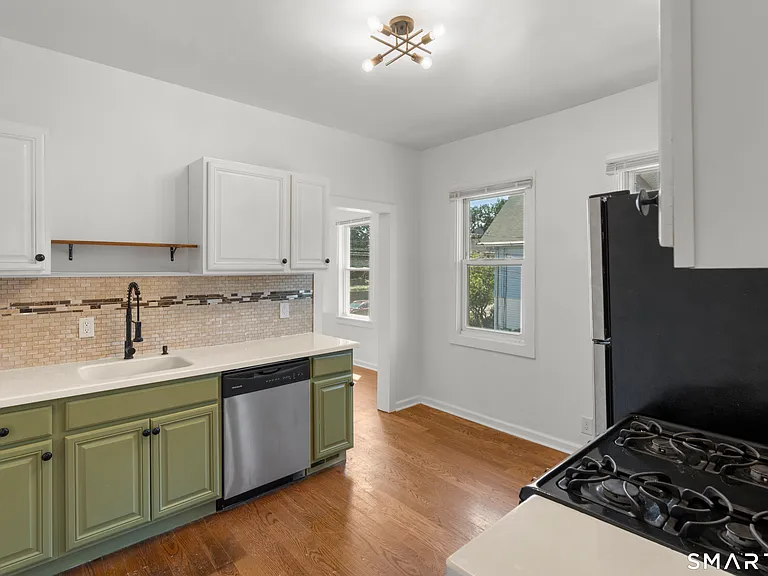 768 Stratford Ave #2 — Photo 12