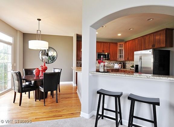 3rd image of 11952 S Winterberry Ln