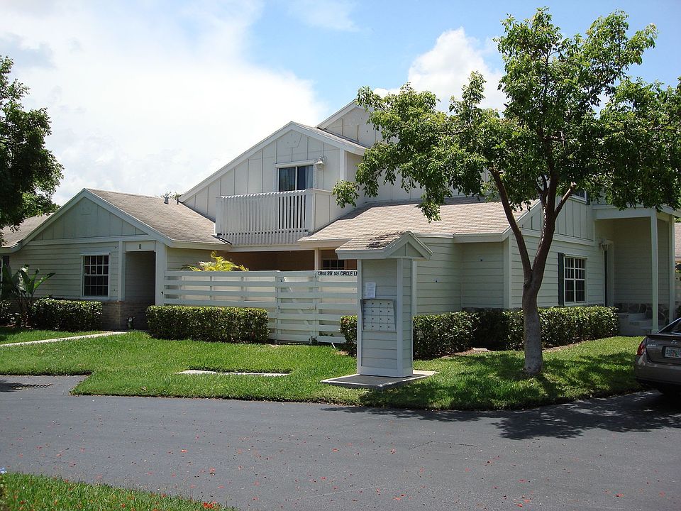 1st image of 13814 SW 149th Circle Ln APT 2-62