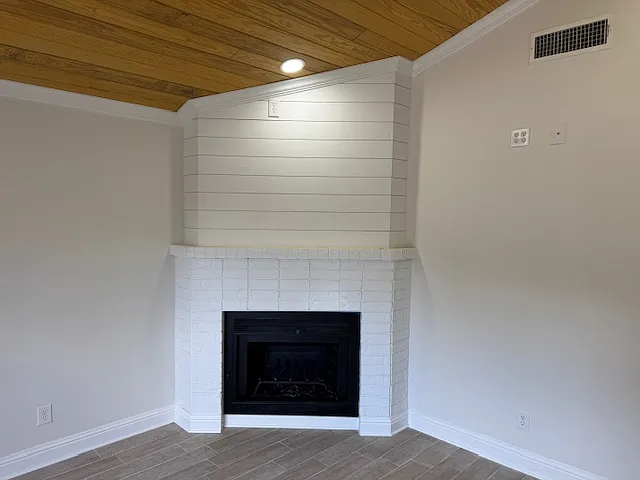 2213 General York Cir — Photo 9