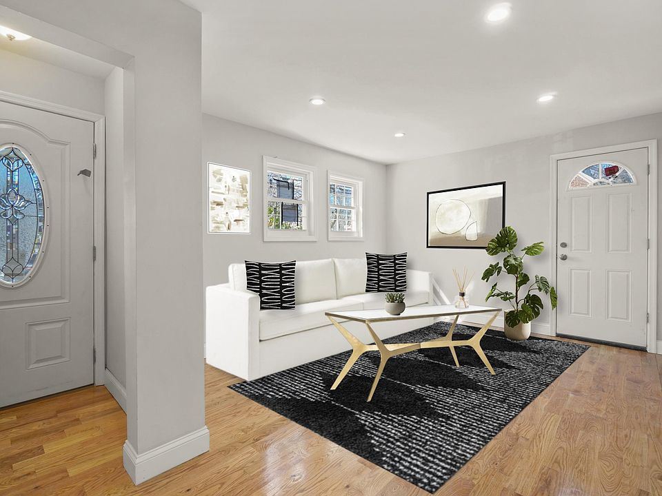 2nd image of 1654 Givan Ave #2