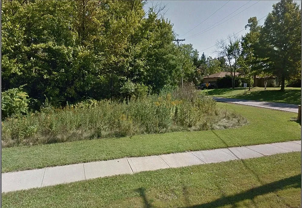 Corner Of Winding Way And Brecksville Rd photo 1