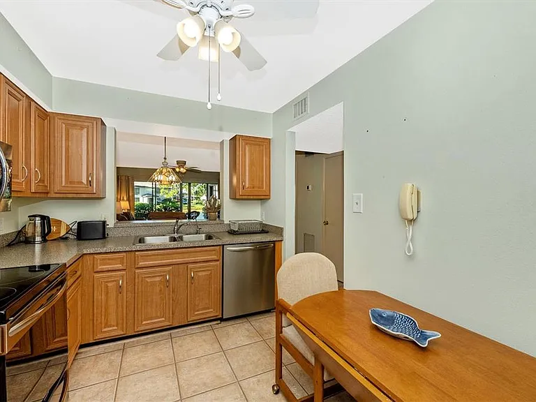 5219 Lake Village Dr #21 — Photo 13