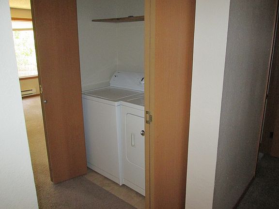 4th image of 9303 S Ash St APT D