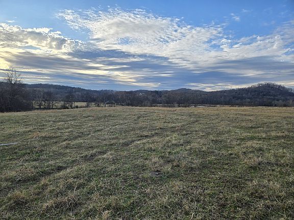 5th image of 3 Deshea Creek Rd