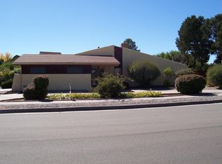 410 Richard Ct, Los Alamos, NM 87544