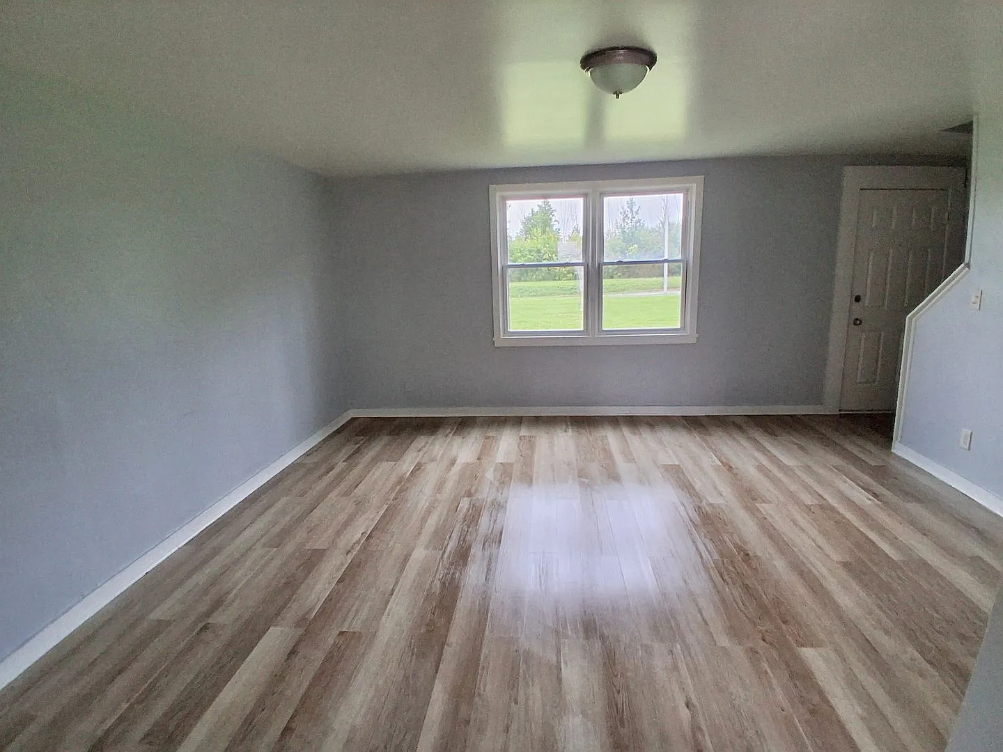 Spacious 3 Bedroom Townhome For Rent In Tonawanda Ny $1600 — Photo 3