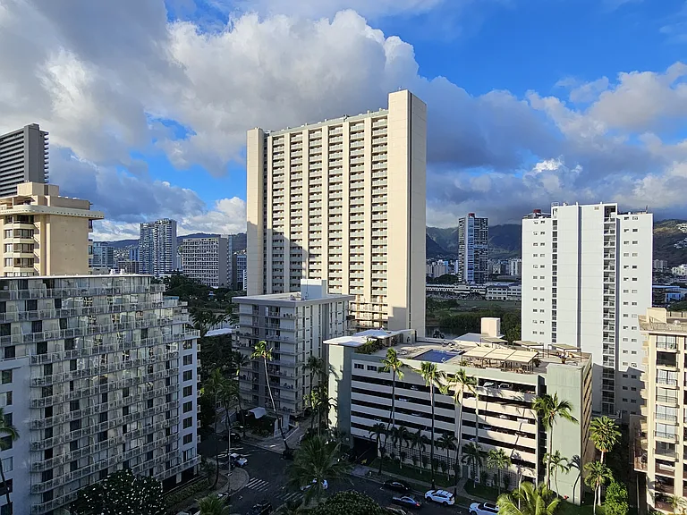 2240 Kuhio Ave — Photo 10