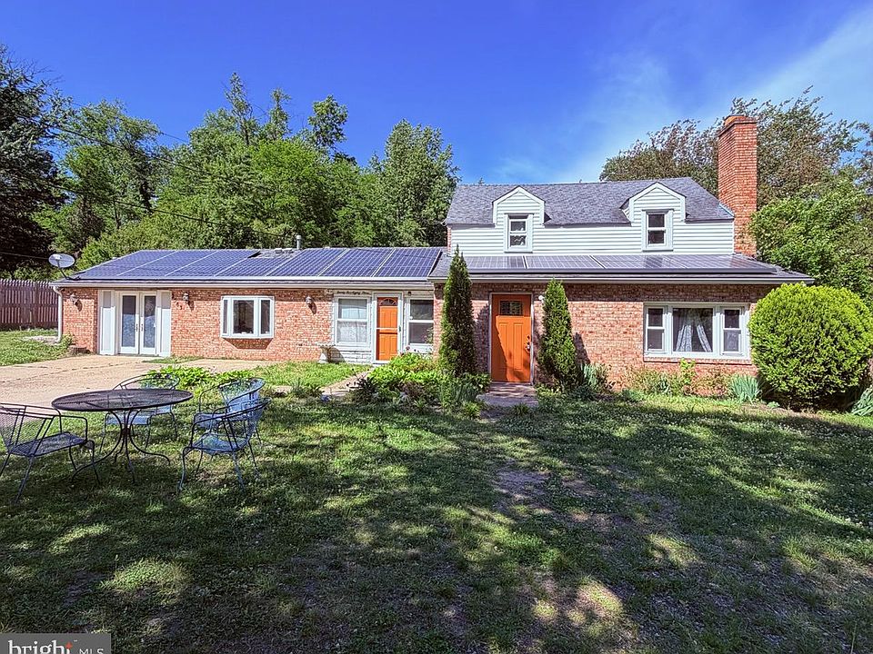 1st image of 2583 Oak Glen Way