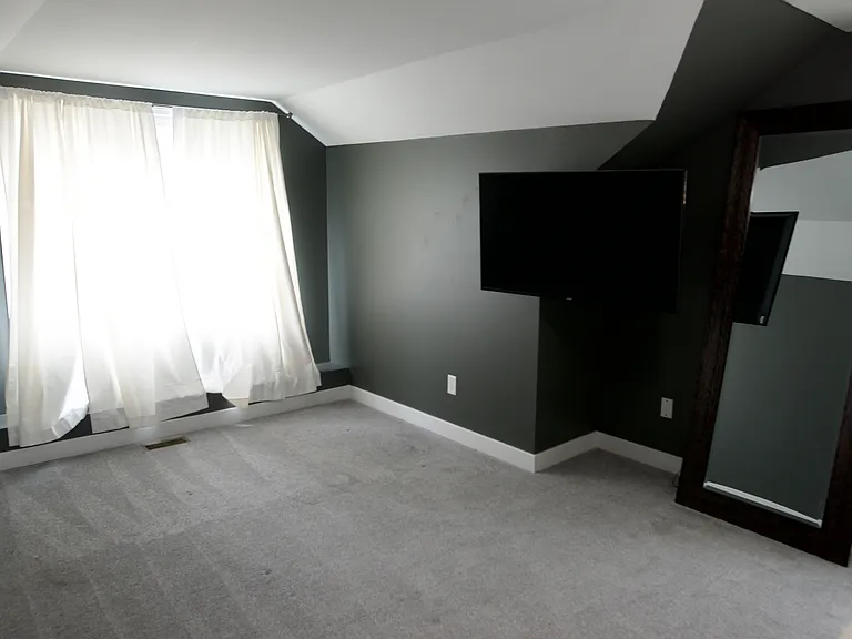 15 Irving St — Photo 11