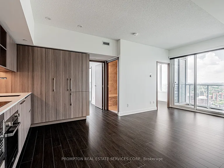 19 Bathurst St #3803 — Photo 8