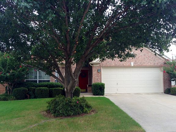 2nd image of 2640 Lakeside Dr