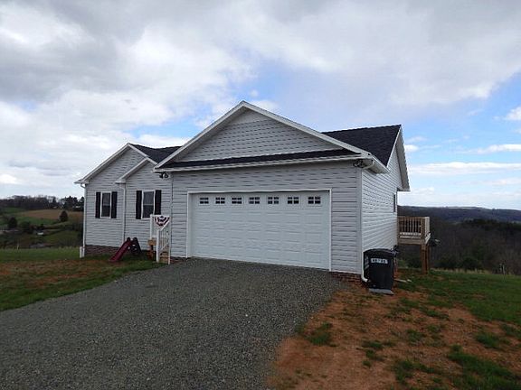 2nd image of 35 Falcon Dr