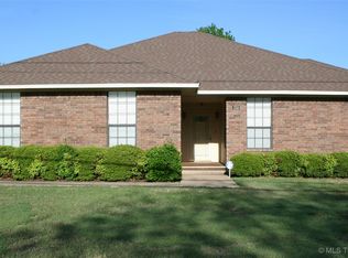 1750 Mount Washington Rd, Ardmore, OK 73401