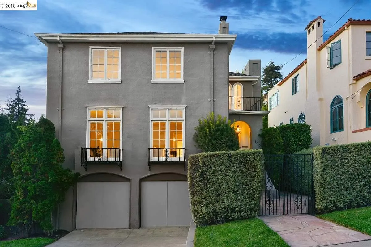 103 Pacific Ave photo 1