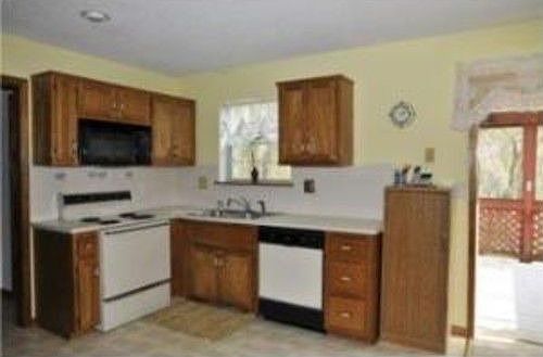 3rd image of 7929 NW 79th Pl