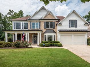 1552 Country Wood Dr, Hoschton, GA 30548