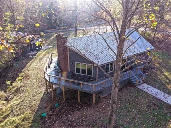 12 Beech Point Dr, Cadiz, KY 42211