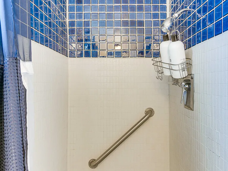 24308 Shrewsbury Cir — Photo 15