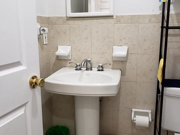 63 Lincoln St #2 — Photo 6