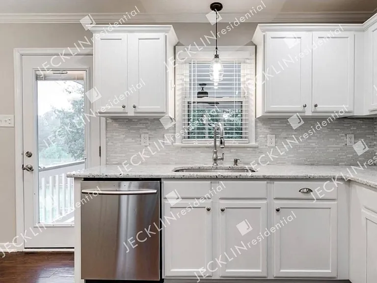 2628 Hillgate Ct — Photo 6