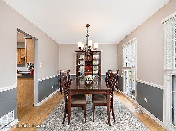4th image of 973 Collingwood Dr