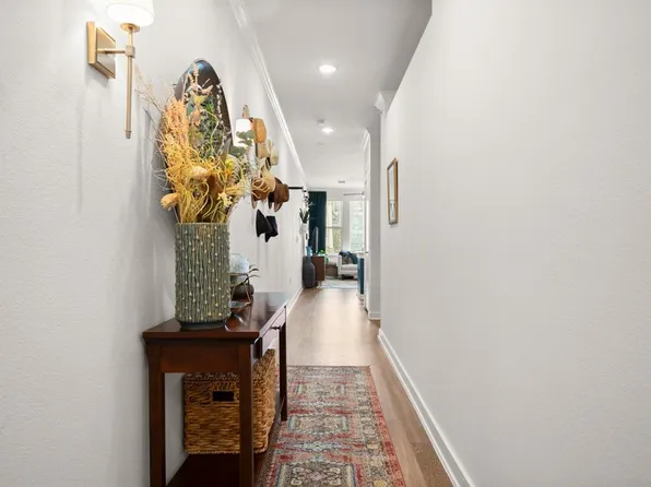 1900 Barton Springs Rd Unit 3038, Austin, TX 78704