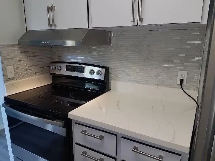 500 W Middlefield Rd #44 — Photo 5
