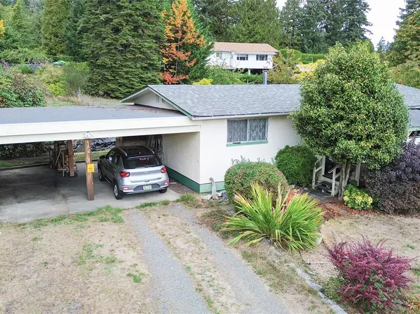 1571 Tatlo Rd W, Crofton, BC V9L 5W7