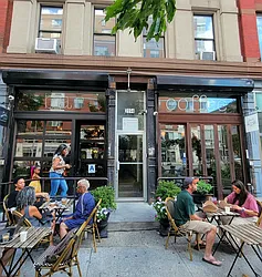 Rented by R New York