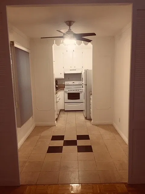 1370 Veteran Ave — Photo 2