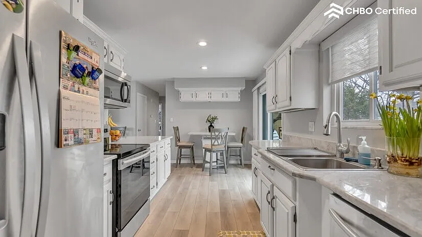 Furnished Executive Home in Carmel, IN — Photo 4