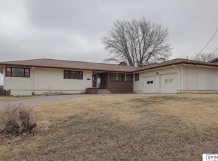 1208 Potter Rd, Bellevue, NE 68005