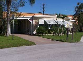20 Santa Cruz Way, Port Saint Lucie, FL 34952