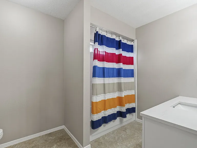 3007 Eagle Lake Dr — Photo 21