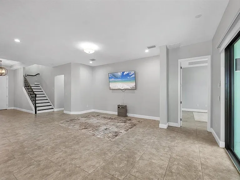 6104 Champions Row St — Photo 24