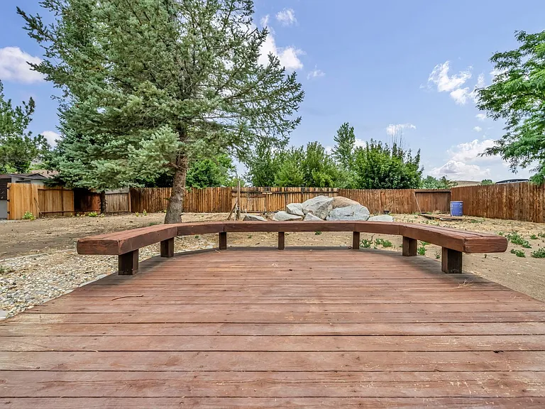 17575 Parrot Dr — Photo 43